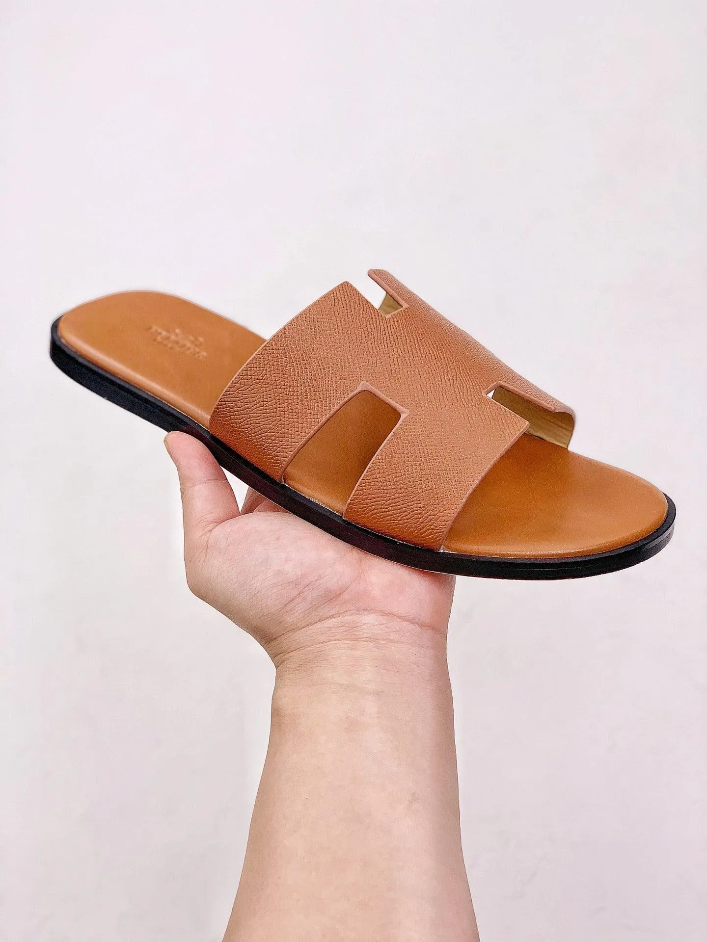 HERMES SLIPPERS *BROWN*