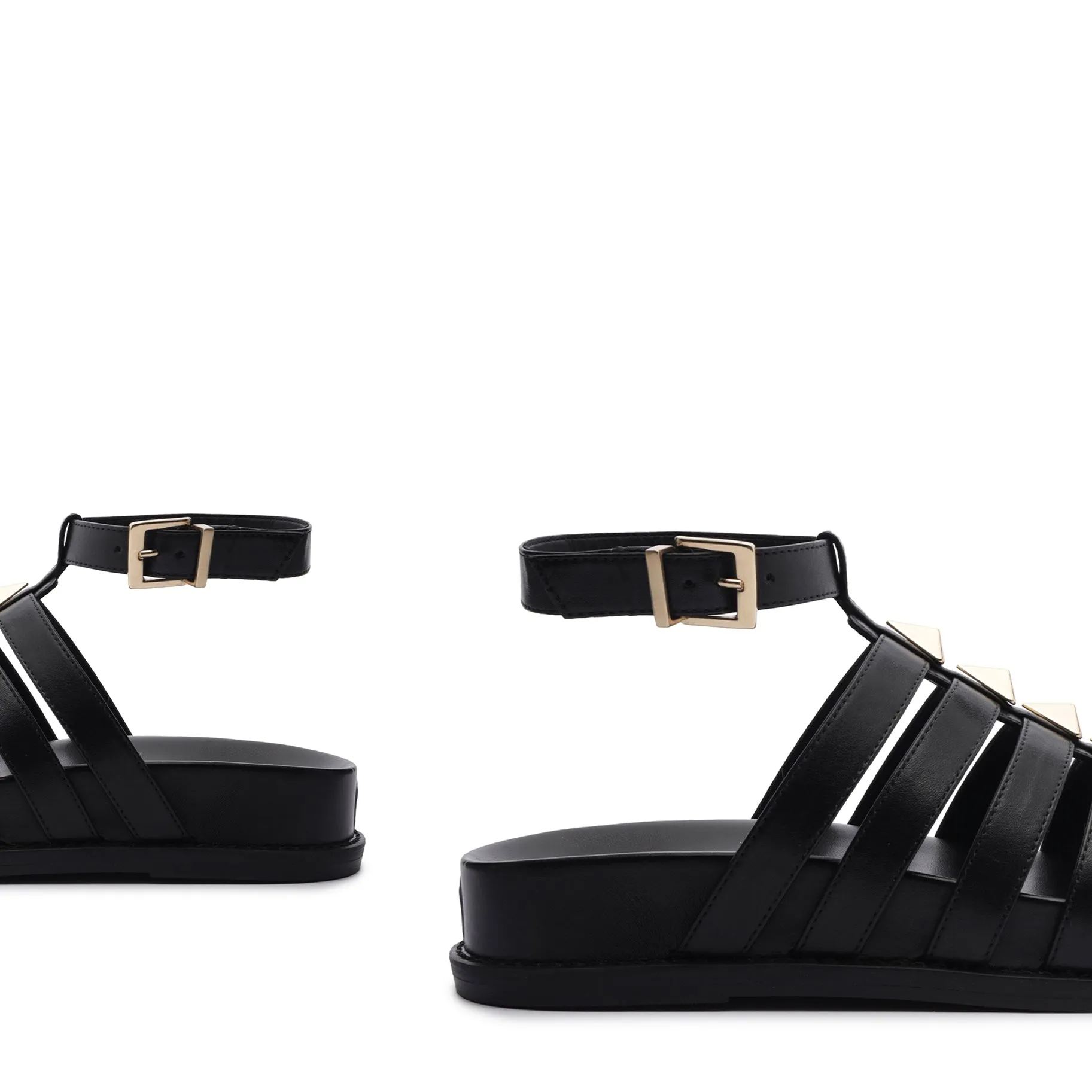 Kyrie Sporty Leather Sandal