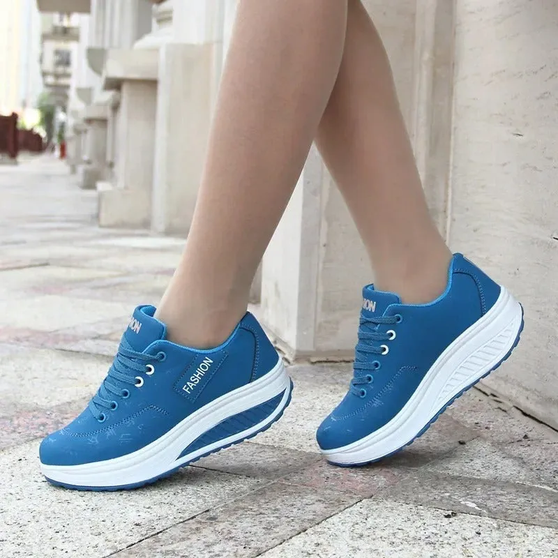 Sneakers med snrning i plattform fr kvinnor
